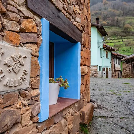 El Ablanu, Jacuzzi Y Vistas Проаса